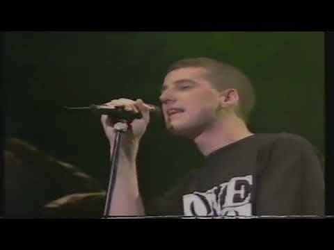 THE FARM - ALL TOGETHER NOW' LIVE