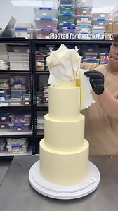 1.9K views · 140 reactions | Beautiful pleat textured fondant cake. @kcakedessert #learncakes #cakedecoratingtechniques #cakedecoratingideas #fondantpleating #fondantcakedecoration #cakedecoratingtutorial #cakeartistinnigeria #bakersinnigeria #worldbaker | Learn Cakes and Baking | Facebook