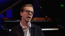 Actor Sean Hayes takes 'Good Night, Oscar' to the Barbican Theatre;