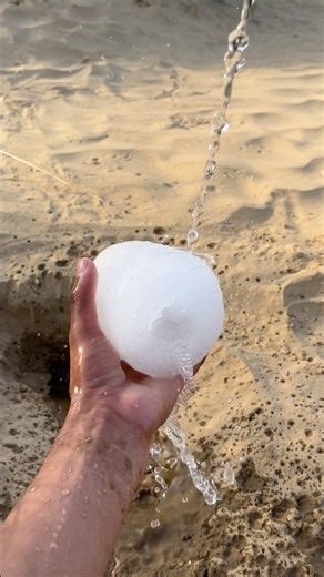 Can you really get water from sand? 🏜️ #survival #experiment #satisfying