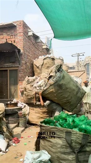 4.2K views · 48 reactions | Waste Plastic Bottle Recycling Process! | 홎홠홞홡홡홚홙 홒홤홧홠홚홧홨 | Facebook