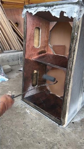 resin application #speakerbox #woodworking #tutorials #woodwork