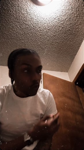 ONIXX on Instagram: "@lilbibby_ this mf gone go up pretty fast I think with the right structure and I kno you the guy when it comes to that I’m dropping the video very soon like some snippet shit reel vibe you kno it sound good bibby shit if these artist I seen now can do it shh I’ll go over night plus im play that netspend game poppin it getting fresh with die hard visual it may not look like it but I got crazy ideas"