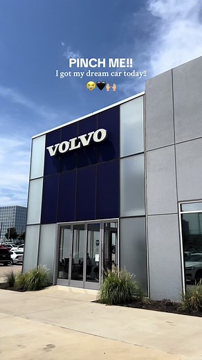 Owning my Dream Volvo XC60 Car: Ultimate Black Edition