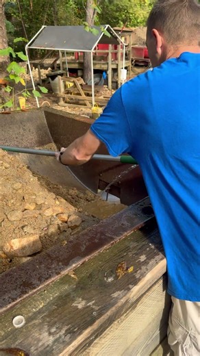 Gold Mining at Thermal City #shorts #goldmining #diggingfortreasure #northcarolinagold #washplant