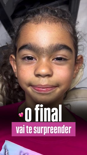 1.3K reactions · 125 comments |  Veja: Essa mini querida viralizou com as sobrancelhas feitas e provou que autocuidado não é só pra gente grande. O que você achou? Salve pra sempre consultar 勺 Siga → @clubenailz e não perca nada do universo feminino ✨  Reprodução: @suzimiotosobrancelhas #clubegirlz #sobrancelhas #sobrancelhasdefinidas #sobrancelhasperfeitas #sobrancelhaslindas #designerdesobrancelha #fioafio #autocuidado | Kim do Clube Girlz | Facebook