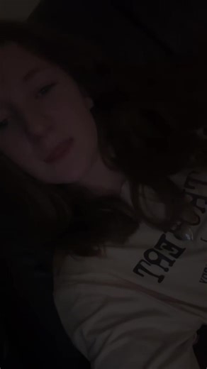 Vidéos de Maelys-Winnie (@2023leduo) avec Girlfriend - Avril Lavigne
