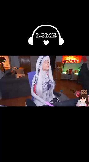 Relaxing Latina Cosplay Girl ASMR Video