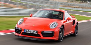 2017 Porsche 911 Turbo / Turbo S