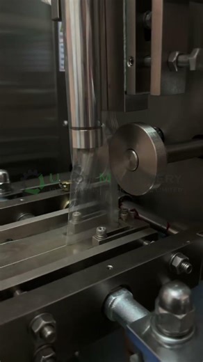 Spice packaging machine #packagingmachine #fillingmachine #powderpackingmachine