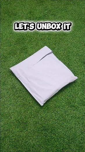 Unboxing the FC Barcelona 25/26 Third Raphinha Jersey