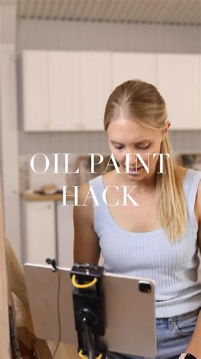 Carla Grace Ollwitz on Instagram: "Oil out the surface first, then stay painting. This will reduce the surface tension and allow smooth application of paint: Apply a VERY thin layer of your favourite oil medium, either lean or fat depending on the stage of your painting. #paintingtips #arthacks #wildlifeartist"