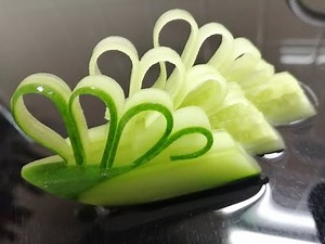 For Beginners Part 2: Decorative Cutting [Cucumber Ripples]