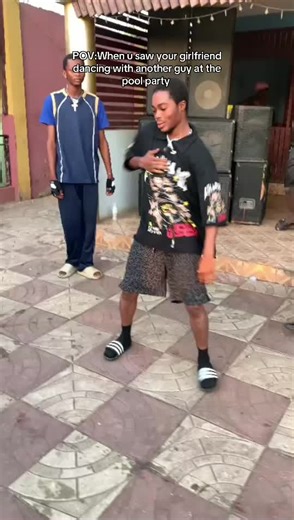 Pov: when you saw girlfriend dancing with another guy at the pool party @Star ⭐️ Limit 🦅.backup @⛓️Midnight⛓️✅ @TEAM WONDERS🇬🇭🦅🏡 @um stopper🛑👑 #brokenheart #atthepoolparty #limit #stroytelling #fyp #trendingvideo #global #explore #performance #fypp