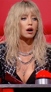 She has the most unique voice ever! 😱 #TheVoice #BlindAuditions | The Voice Global