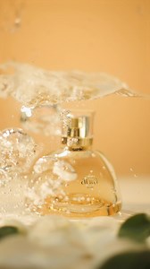 ✨Algoritmo, leve o novo Natura Aura Alba para quem é rara e exuberante. ✨ Você encontra Natura com uma consultora, na loja, ou no www.natura.com.br #NaturaAuraAlba | Natura