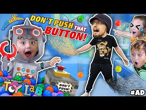 CHRISTMAS TOY LAB! 🎅 Don't Push that Button!! (FUNnel Fam Xmas Vision) Ultimate WishList
