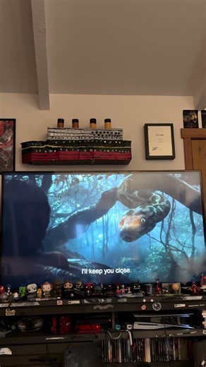 The jungle book 2016 . Kaa