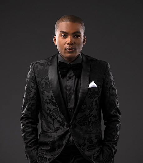 I’m Ralph, a fashion-forward wedding photographer and filmmaker passionate about turning real love stories into editorial masterpieces. My work blends the elegance of luxury fashion with the authenticity of heartfelt moments, giving every couple the feeling of being the star of their own magazine cover.From the red carpet energy of your grand entrance to the quiet in-between moments, I capture your day with a cinematic and intentional eye—because you deserve to look and feel legendary.Each exper