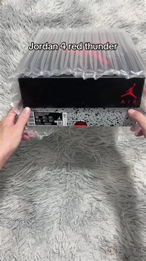 Jordan 4 red thunder #unbox #tiktokfashion #sneakers #ootd #jordan4 | Jordans 4
