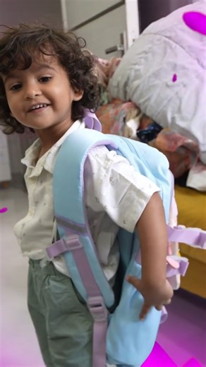 Asher packs his SCHOOL BAG | Wanderers Hub