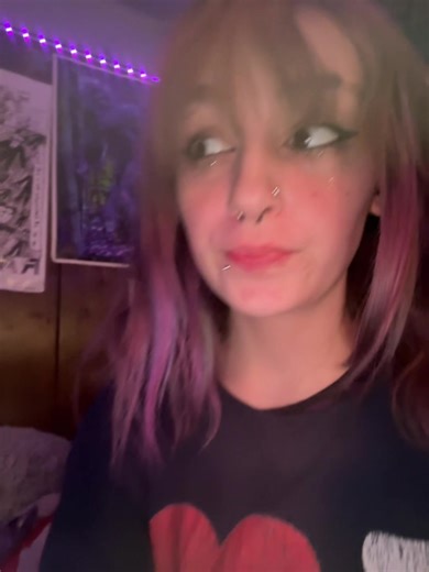 ariel (@arix8402)’s videos with original sound - Angie Bee 🐧