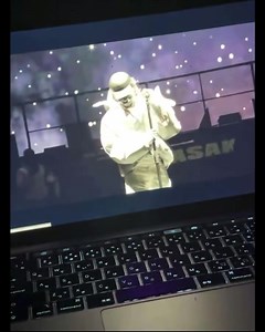 Moment of love & joy in Asake’s soldout and shutdown show at the O2 Arena in London, UK 🇬🇧💜 — Asake’s Mother came to witnesses his son’s greatness 💥 — Mr Money paid tribute to the victims who lost their life at his last concert in the UK 🕊️ — tribute paid to Wizkid’s Mum 🕊️ | Entertainment Daily