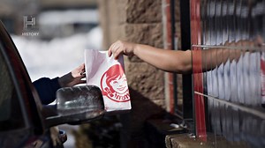 En 1969 el fundador de Wendy's Dave Thomas tenía grandes sueños e ideas para su restaurante de hamburguesas pero era solo uno más en todo ese gran negocio. 📺 ¿Te gustó este video? Cuéntanos por qué abajo en comentarios. #UnaBreveHistoriaDe | HISTORY