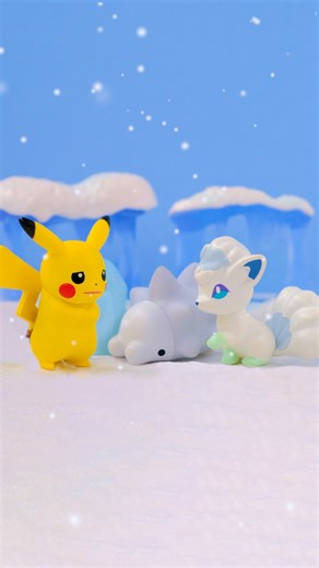 ポケモン公式 on Instagram: "寒くて震えるピカチュウ🥶 するとユキハミとロコン（アローラのすがた）が現れて…！？❄ #今日のピカチュウ #ピカチュウ #ロコン #ユキハミ #ポケモン #ポケットモンスター #今日の一枚 #雪 #冬 #Pikachu #Vulpix #Snom #Pokemon #Pokémon #pikachu_snap"