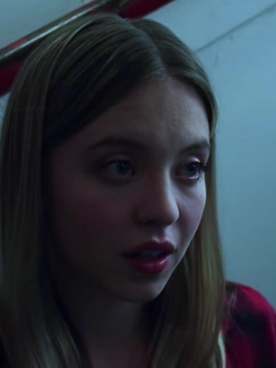 Emaline and Kate: Their Relationship in Everything Sucks