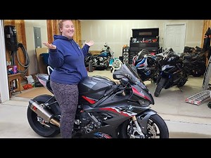 Lowering our 2022 BMW S1000RR 1 inch! EK 3D 520 chain and sprocket conversion. U will need DDC rode
