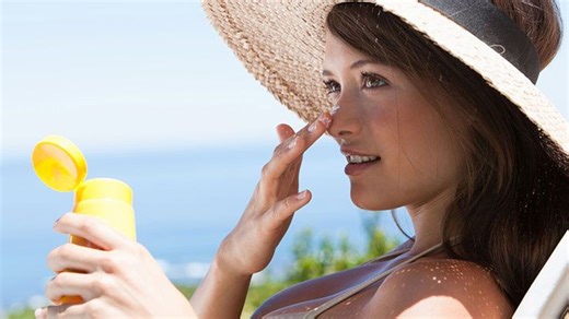 Los 6 errores más comunes al aplicar protector solar (y cómo evitarlos)