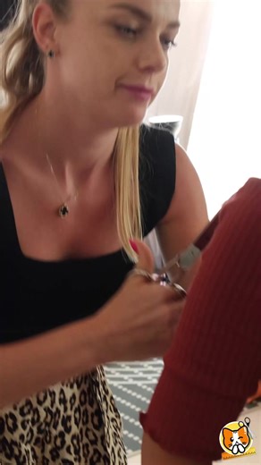 To save her date, she just cuts her clothes 😱✂️ | Animals & More