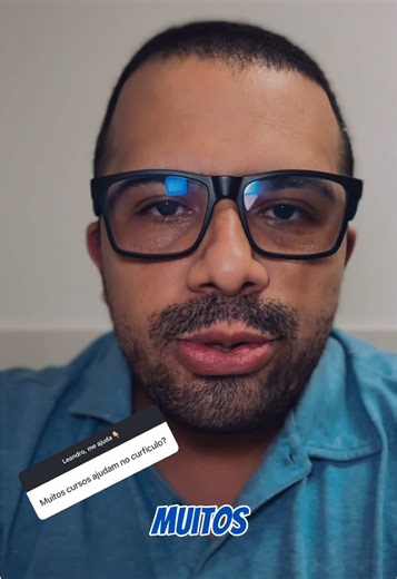 Leandro, me ajuda 👇🏼. Hoje vamos falar sobre quantidade de cursos no currículo. Você não está conseguindo ser chamado(a) para entrevistas e conquistar um emprego? Eu posso ajudar! Me envie uma mensagem. E você, quantos cursos tem no seu currículo? #creatorsearchinsights #curriculo #curriculum #curriculumvitae #recrutador