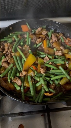 Sauteed pork with squash and string beans🫰