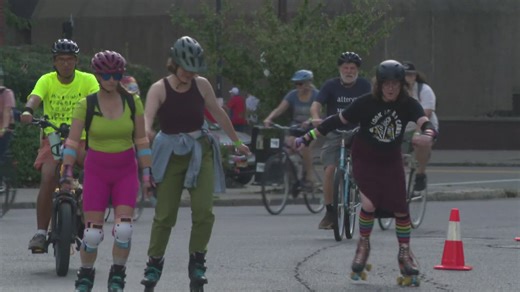 Circle the Square: GObike turns Niagara square into roller rink