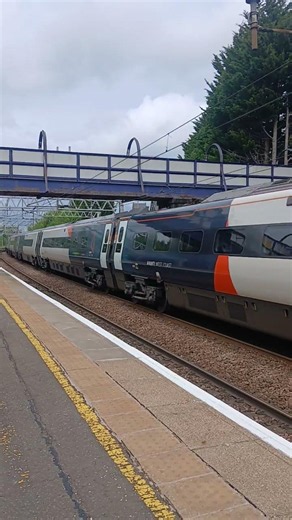 pendo leaving platform 1 of motherwell