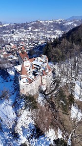 Descoperă România - Castelul Bran 🇷🇴 #romania #bran #castelulbran #europe #castle #travel #tripadvisor #reelsvideoシ #reelsfypシ | Visit Brasov Romania