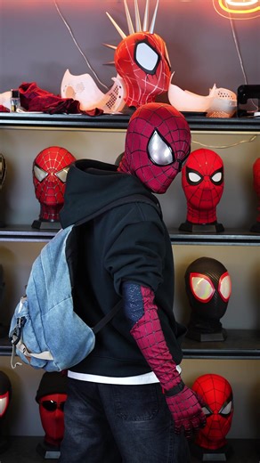 🕷️🤩#spiderman #christmas #spidermanmask #marvel #peterparker #tomholland #cosplay #theamazingspiderman #fyp #spidermanbrandnewday