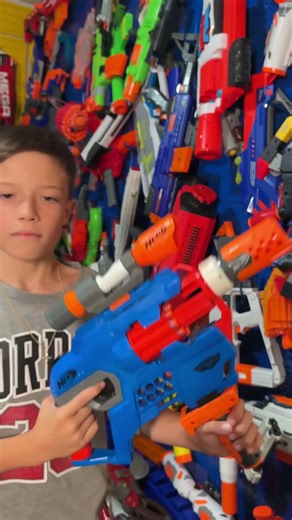 NERF HAMMERSTRIKE vs STORMCHARGE