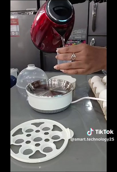 cuiseur à œuf très pratique Capacité : 7 œufs #creamlinecoolsmashers #senegalaise_tik_tok #videoviral #PromoElectromenager