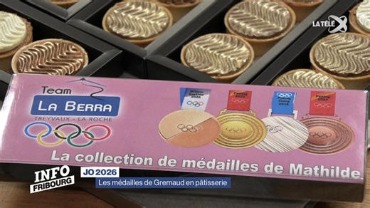 ⚪️JO 2026 ⚫️ Les médailles olympiques de Mathilde Gremaud se dégustent chez le pâtissier La victoire de la Fribourgeoise fait la fierté du canton et surtout de son village natal, La Roche, où le pâtissier local prépare et vend toute la collection de ses médailles olympiques. 30% des bénéfices sont reversés au ski club de La Roche. Toute l'information sur www.latele.ch Reportage : Océane Page | La Télé