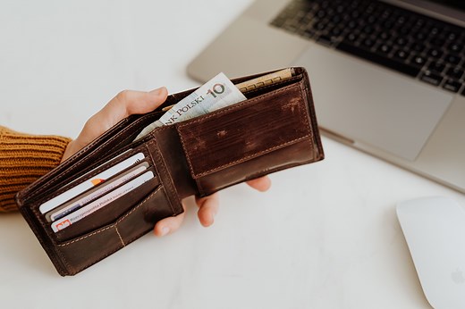 インスタグラム広告の費用の相場はいくら？費用対効果は高い？｜デジオデジコ（デジデジ）