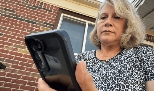 Woman got mysterious 'safe driver refund' text - but clue gave danger away