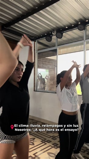 “Pensé que nadie iba a llegar al ensayo… 😳#viral #danza #ecuador #bañosdeaguasanta #sinexcusas