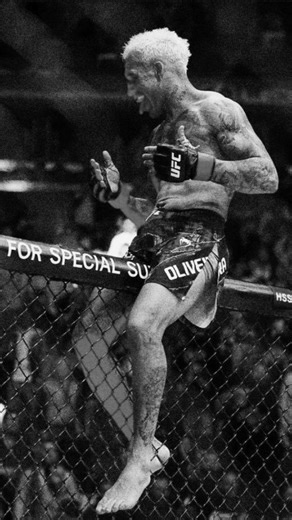 𝐑𝐄𝐓𝐑𝐎 | 𝐔𝐅𝐂 on Instagram: "Tom Aspinall measures the distance to his rivals! What looks like anime-level visual effects isn’t computer graphics — it’s a perfectly timed live performance executed in real time. 🔥🎬 In China, a group of students shocked audiences by bringing Dragon Ball to life on stage using practical lighting, choreography, smoke, and synchronized movement instead of CGI or post-production. Every “energy blast” effect was created through stage lighting cues, controlled s