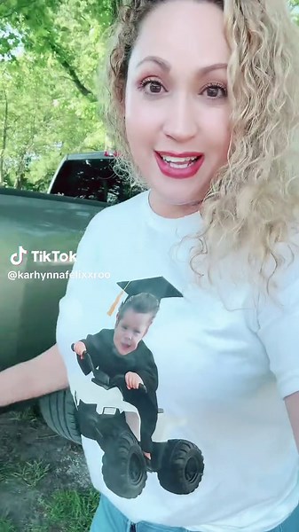 Funny College Graduation Celebrations and Moments