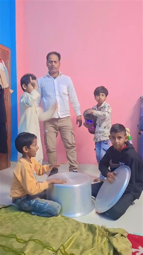 Nazir Husean Siddiqui on Instagram: "Pahle kabhi comey dance #nazirhuseansiddiqui #facebookreels #viralreelsシ #foryouシ #foryou @highlight"
