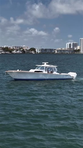 MacGregor Outboard Division on Instagram: "A standout 2024 47’ Front Runner built without compromise. Powered by quad Mercury V10 400s with joystick and only 150 hours, this boat delivers serious offshore performance with refined luxury. Fully loaded with premium Garmin electronics, upgraded upholstery, and a complete JL Audio system, she’s equally suited for hardcore fishing, entertaining, or long-range cruising. With 1,000 gallons of fuel, 200 gallons of freshwater, and a comfortable A/C cabin