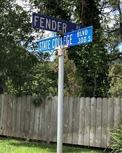 Joe Bonamassa on Instagram: "The Mysteries of Nerdville episode 16 part 2... Digging in the Dirt. @zitorox Thanks for the DC sign! 😎👍"